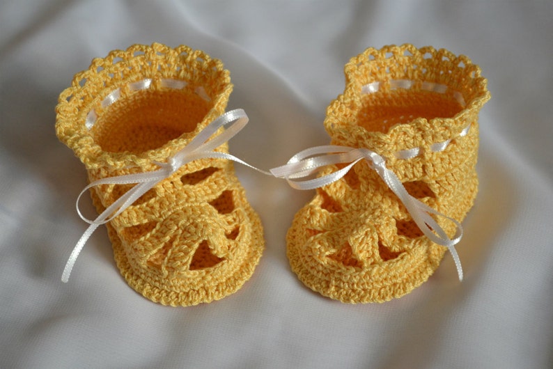 Sandals for Baby Baby shower gift Crochet Baby Shoes Apricot Baby Sandals Crochet Baby Sandals Newborn and Infant Shoes
