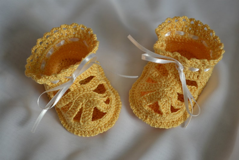 Sandals for Baby Baby shower gift Crochet Baby Shoes Apricot Baby Sandals Crochet Baby Sandals Newborn and Infant Shoes