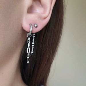 Huggie hoops with chains, hoop earrings, double piercing earrings, stainless steel hoops, stud earrings, Kpop, hypoallergenic