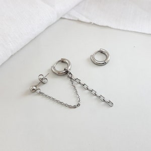 Huggie Creolen mit Ketten, Creolen Set, Doppel Piercing Ohrringe, Edelstahl Creolen, Ohrstecker, Kpop, hypoallergen