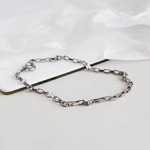 Chain anklet,  minimalist anklet, delicate anklet, surgical steel anklet, stainless steel anklet