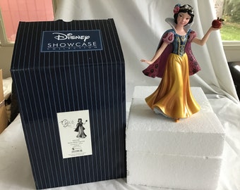 Disney Showcase Collection - Couture De Force - 7.75”T Snow