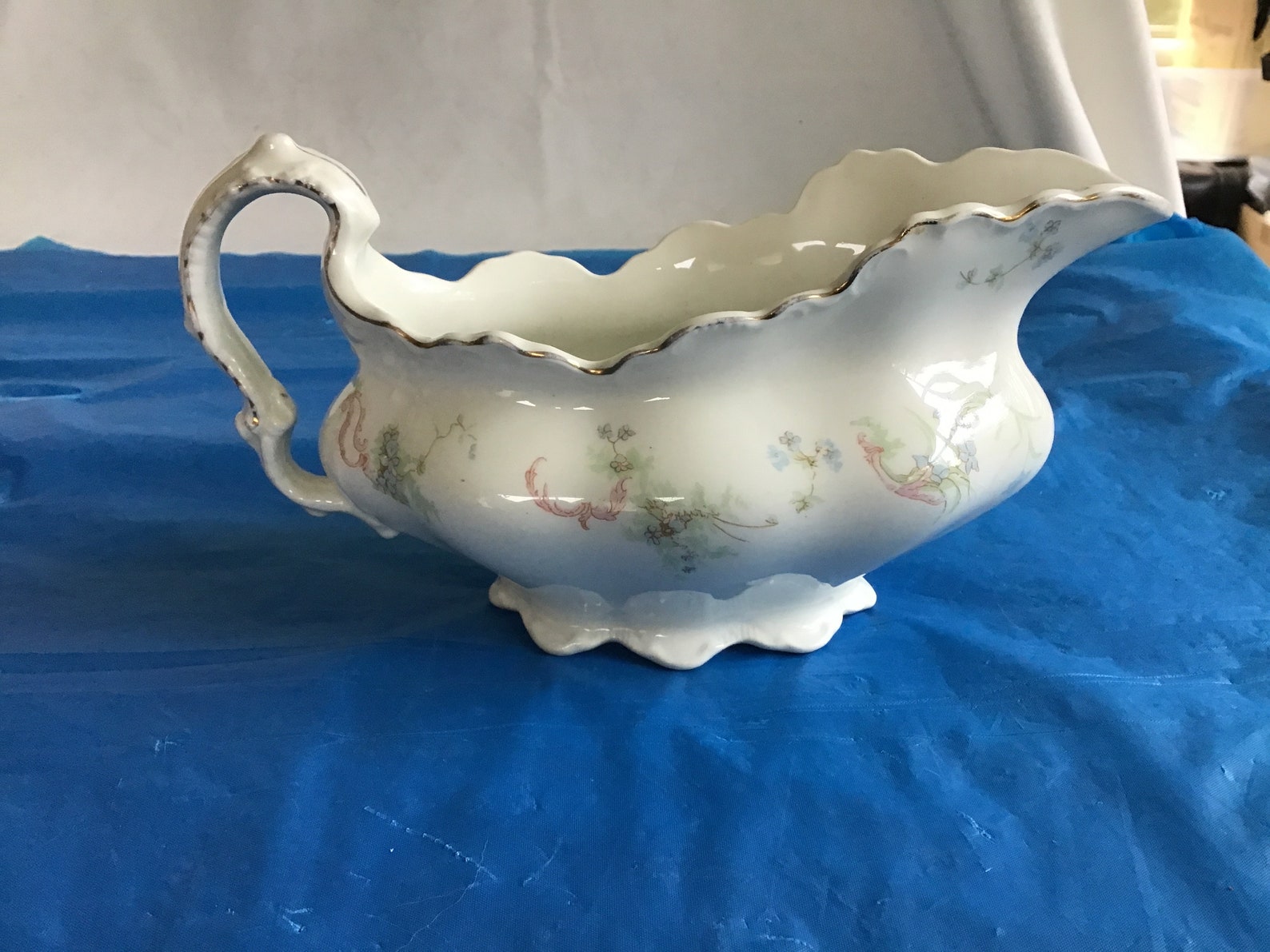 Johnson Brothers England Beautiful Gravy Boat Delicate Etsy