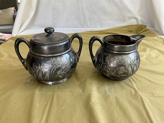 Pairpoint Mfg Co-new Bedford, MA - Quadruple Plated - Creamer and