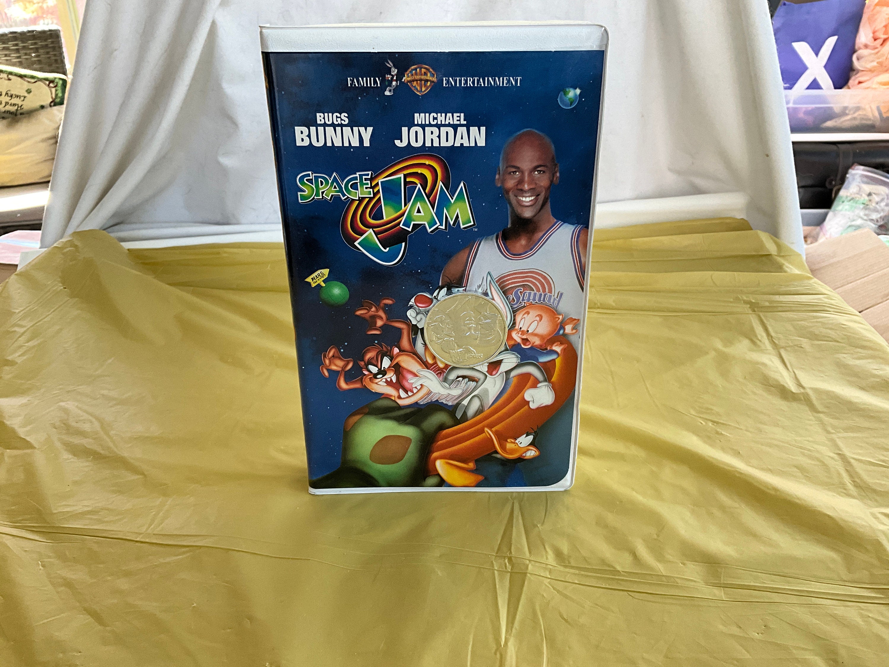 Warner Bros Family Entertainment VHS VCR Tape - “space Jam