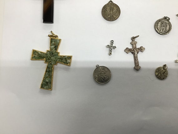 Vintage crosses and metals - image 3