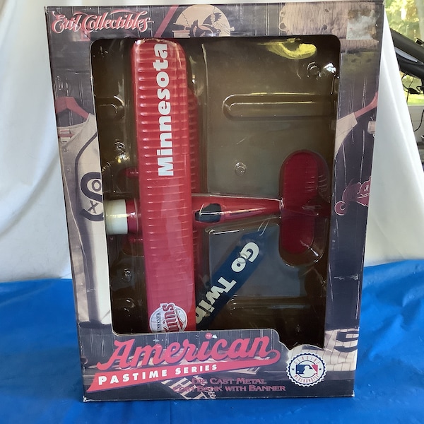 Ertl Collectibles - American Pastime Series - Minnesota Twins Die Cast Metal Coin Bank With Banner - Shaped Like a Bi-Plane - NIB