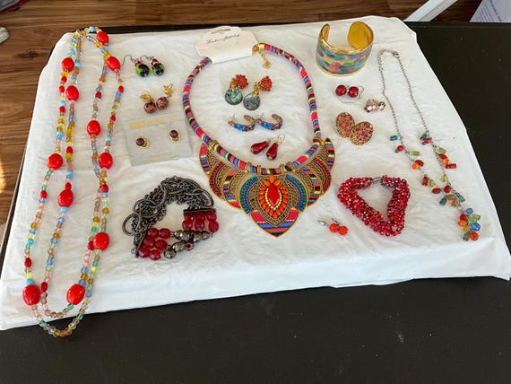 Predominantly Red Multicolor - BOLD STATEMENT Cos… - image 2