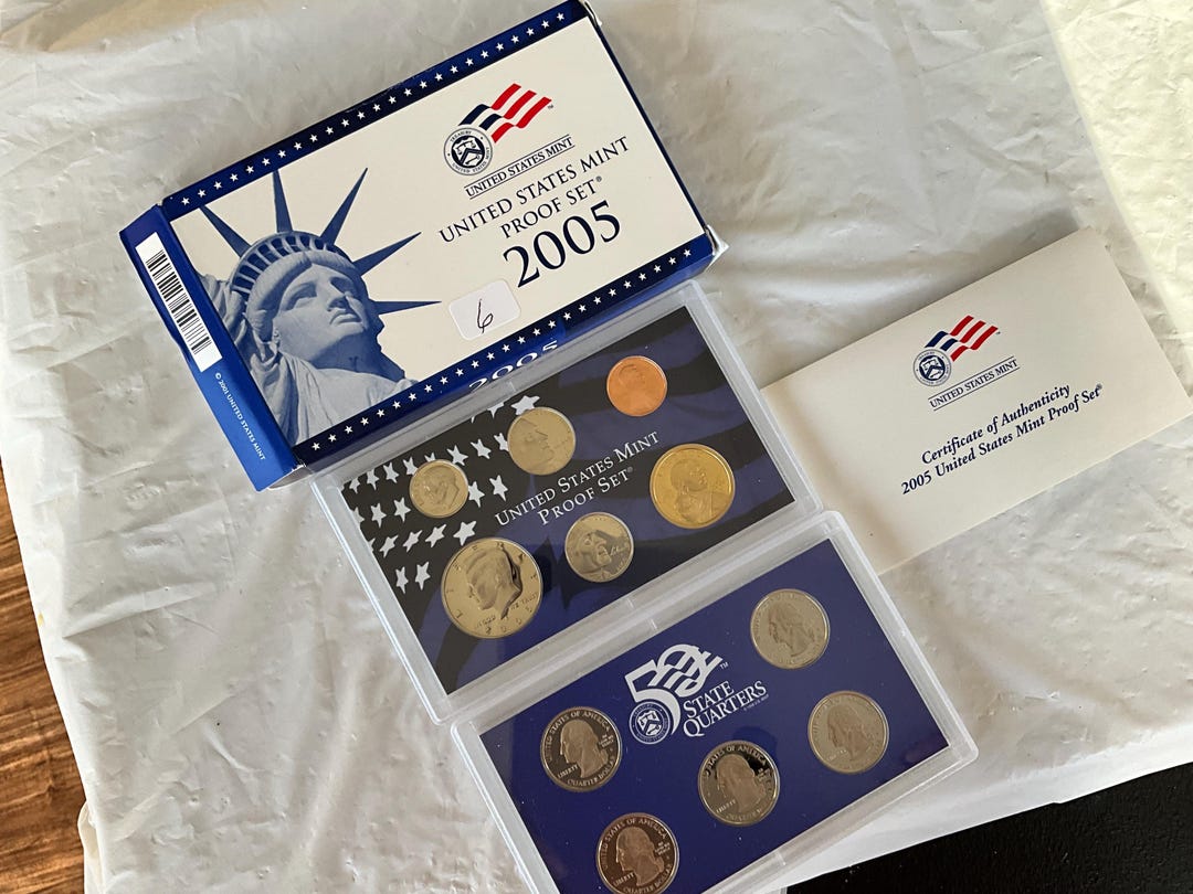 2005-US Mint Proof Set-incl Sacagawea Dollar, Kennedy Half, 5 State ...