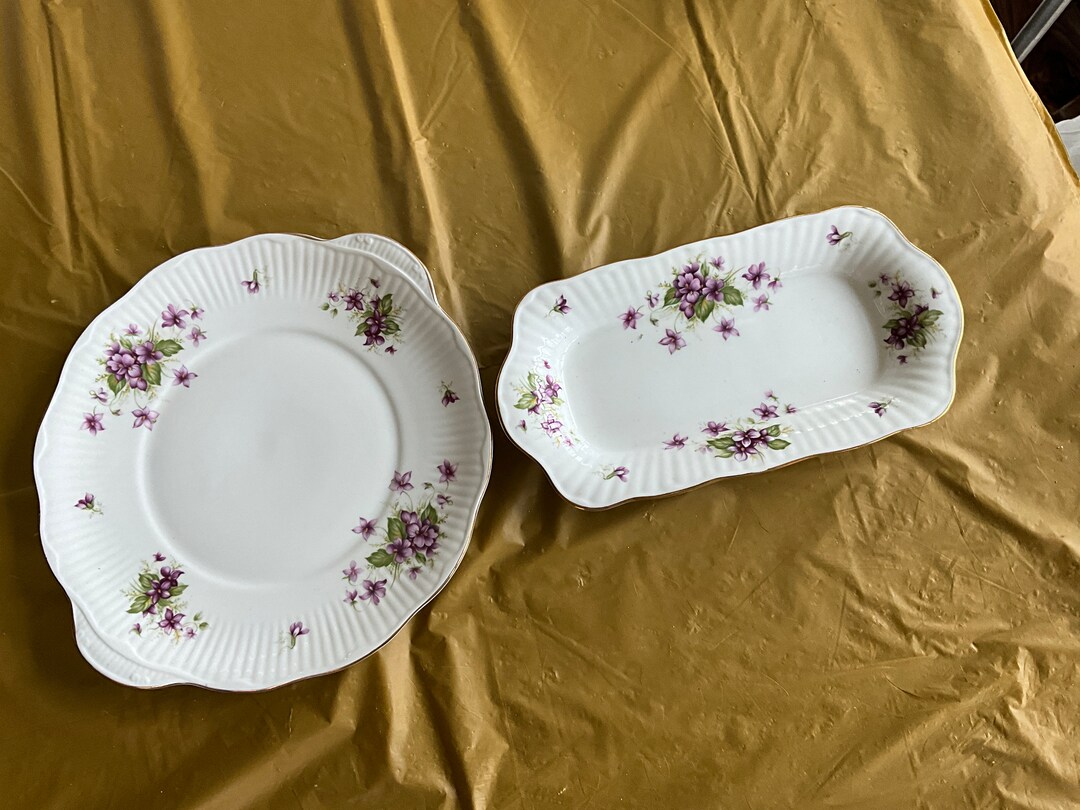 Rosinaqueens Fine Bone China made in Englanddiscontinued Pattern