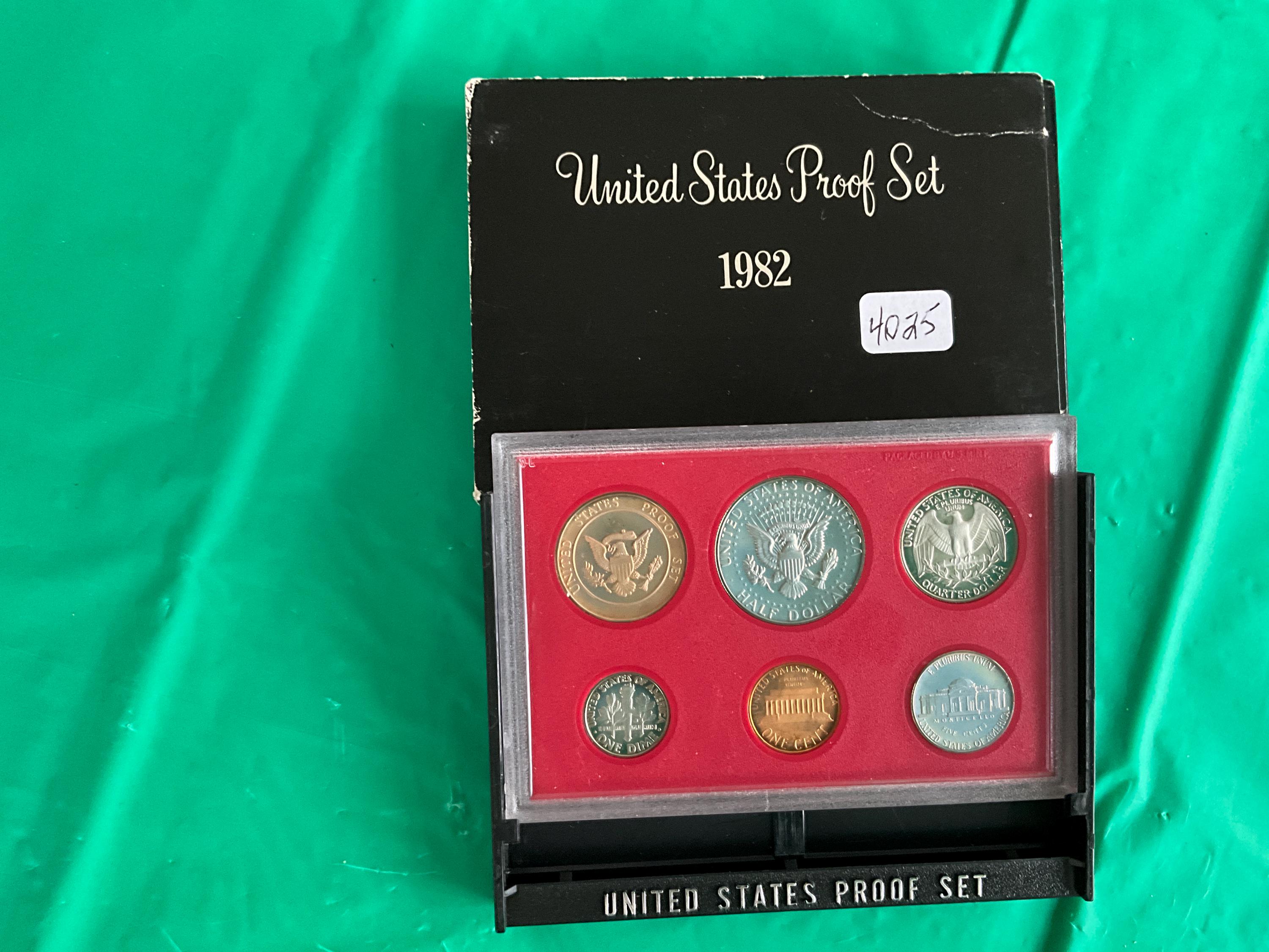 1982 United States Proof Set No 4025 - Incl a Penny-nickel-dime