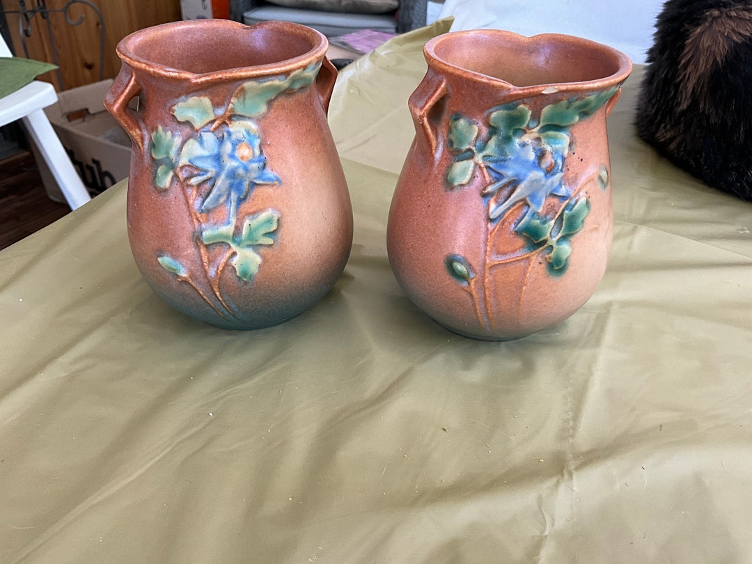 Pair 4.5T Roseville Pottery Jugshaped Vases Clay Shading Etsy