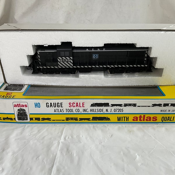 From Atlas Tool Co - HO Gauge Scale - ATSF Santa Fe (Tiger Stripe) Locomotive - RSD 4/5 Diesel - In Original Box