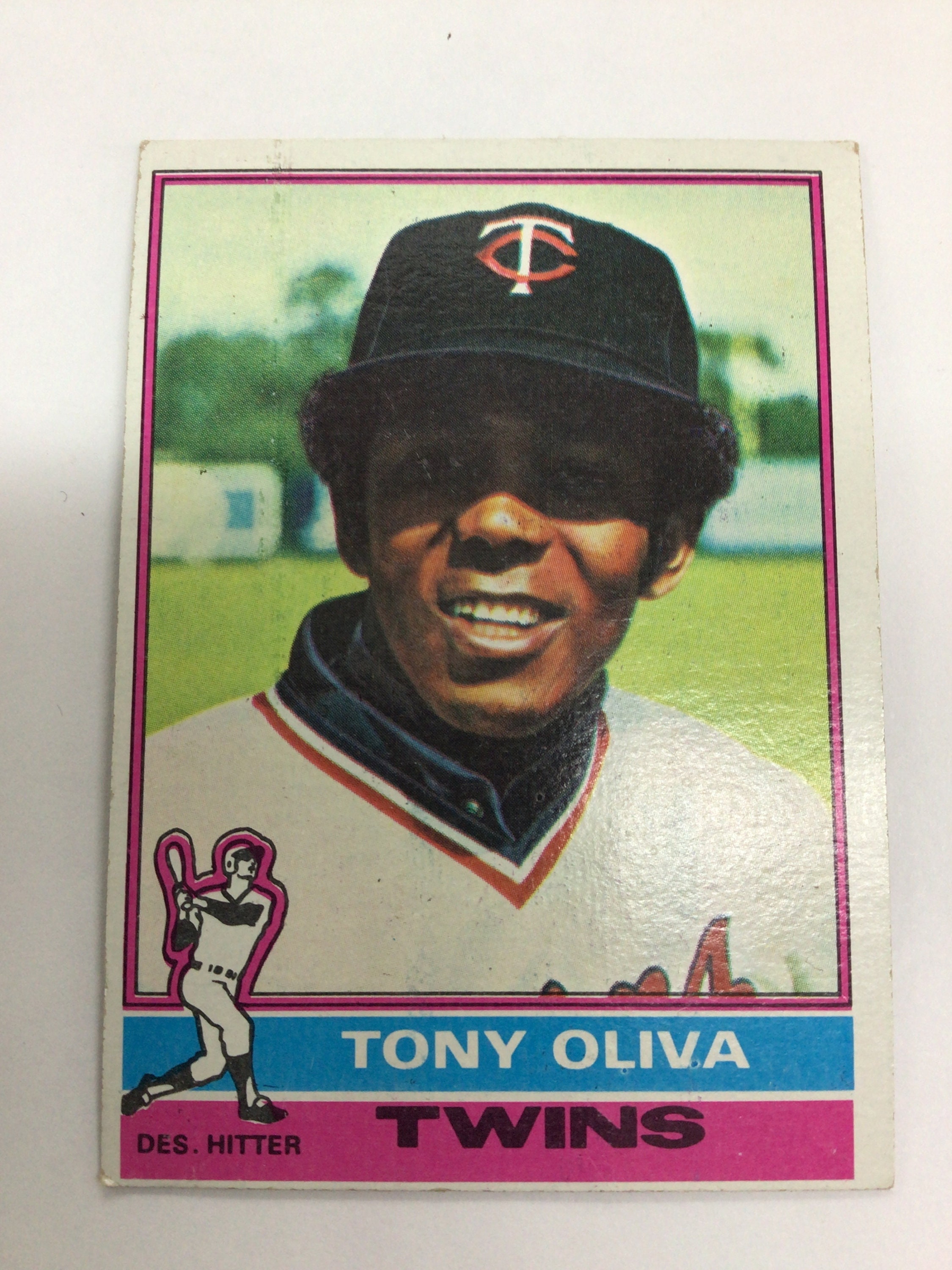 1976 Topps Baseball Tony Oliva Minnesota Twins Card No. 35 