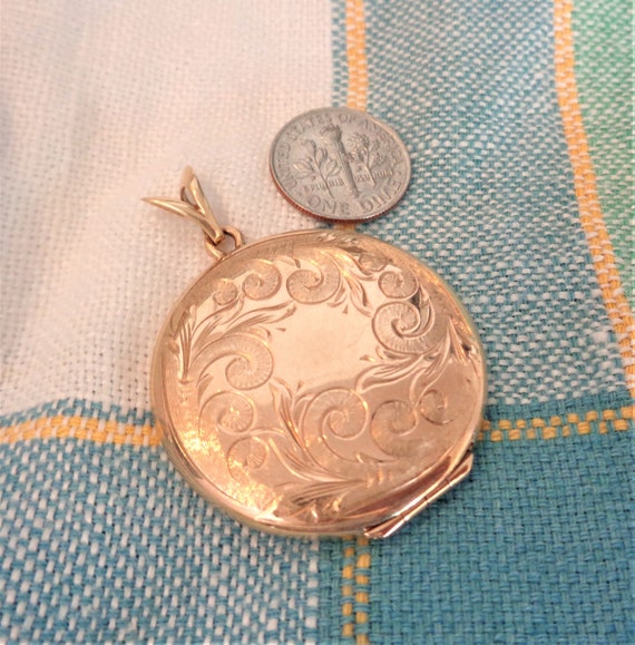 Ornate Vintage 14K Gold Lg Locket Pendant by BAB