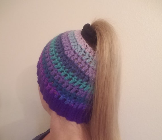 crochet hat with hole