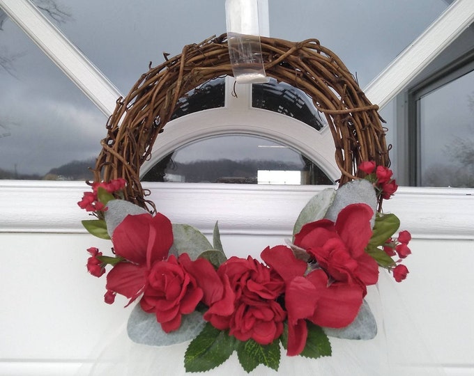Bridal Shower Wreath, Bridal Veil Door Hanger, Wreath for Honeymoon, Red Wedding Decor, Red