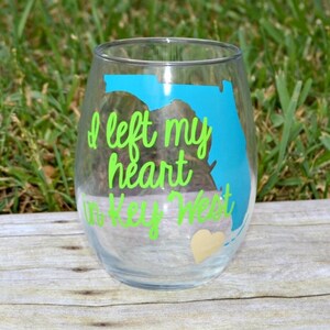 Long Distance Relationship Gift, Personalized Wine Glass - &quot;I Left My Heart In&quot; | Custom State Wine Glass Souvenir for Long Distance Friend