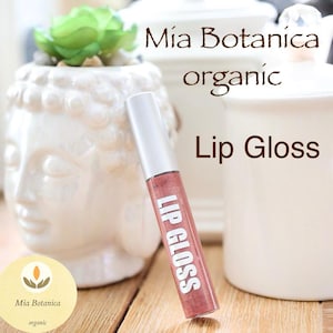 Organic Lip Gloss, with only 4 ingredients!  Get the safest version of lip gloss that lasts.  Can be used on cheeks too!