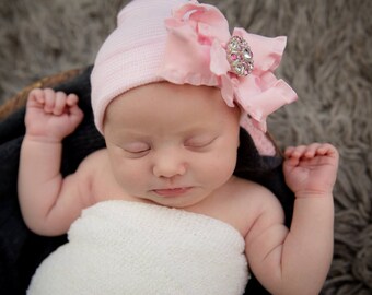 Newborn hospital hat, newborn bow, girl hospital outfit, baby outfit, pink hospital hat, girl hospital hat, girl take home outfit, newborn