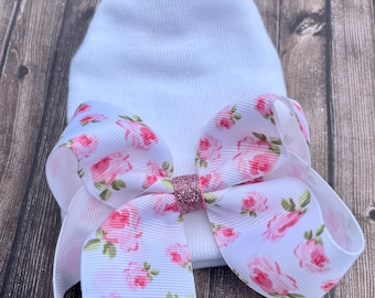 White and pink baby hat, Hospital hat, girl baby hat, flower newborn hat, newborn hat with bow, newborn outfit, big bow hat, newborn bow