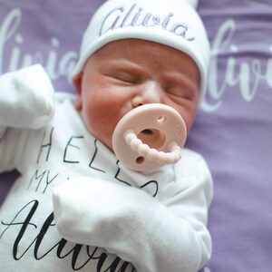 Embroidered hospital hat, embroidered baby gift, embroidered hospital hat, purple baby hat, girl hospital hat, personalized baby hat