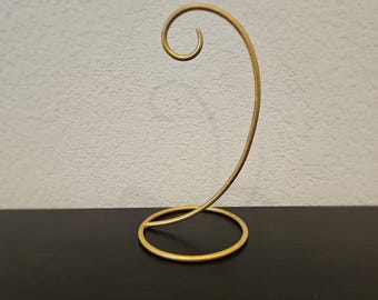 Thick Gold-Toned Ornament Stand