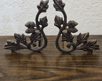 Oak Leaf Scroll Curtain Holdbacks/Scarf Holder - Set of 2