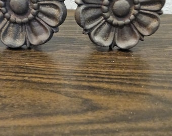 4" Rosette Curtain Holdback Pair - Set of 2
