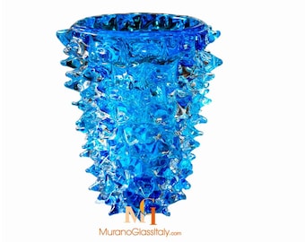 手作りのムラーノガラスのアンフォラ花瓶：ライトブルーのアクセント