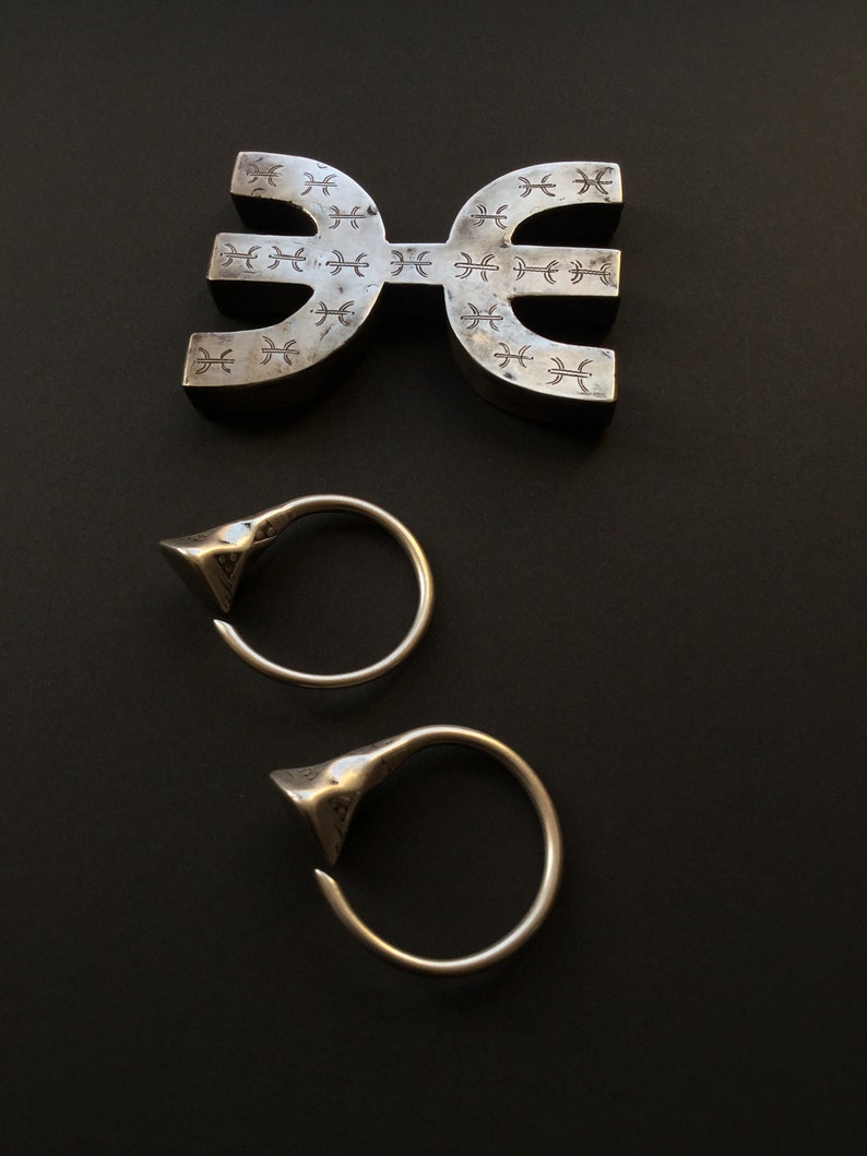 TUAREG TSABIT EARRINGS,Tuareg earrings,Tuareg hoop earrings,African earrings,ethnic jewelry,African jewelry,Tuareg jewelry