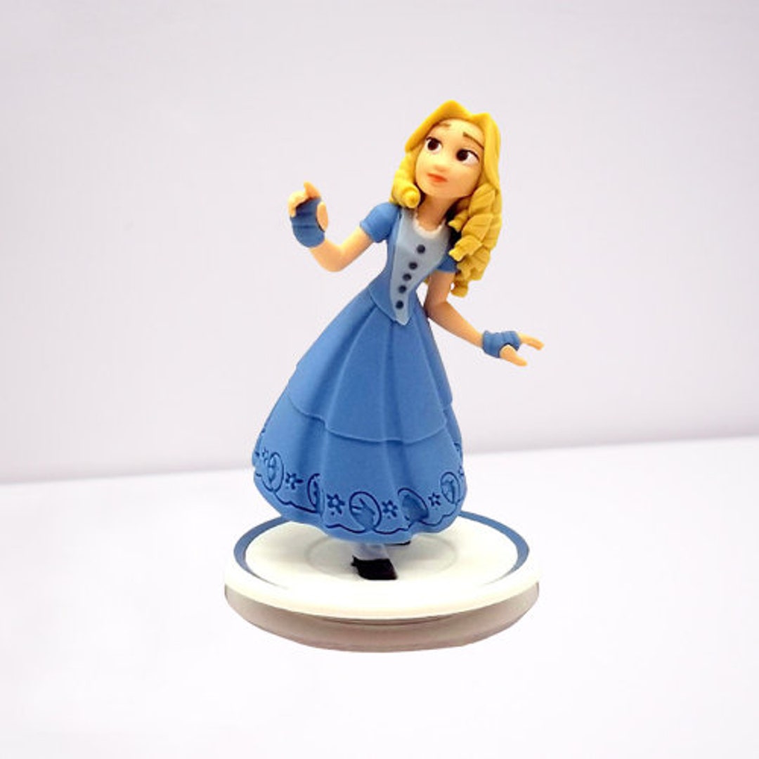 Disney Infinity 3.0 Alice in Wonderland's Alice Character Action Figure