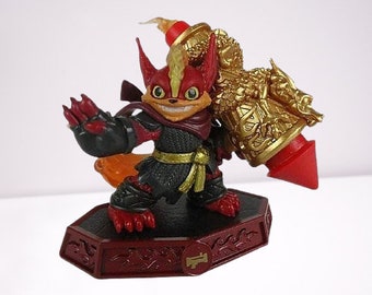 Flare Wolf Skylanders Imaginators Sensei Figure