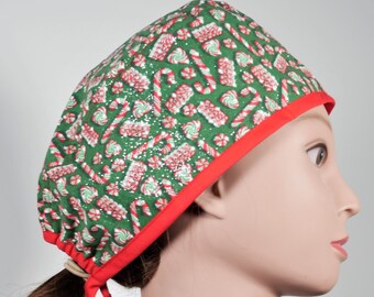 Glitter Christmas Scrub Cap: Candy Print Surgical Hat with Buttons