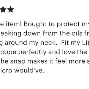 Pu&ograve; includere: Una recensione cliente a cinque stelle con il testo: Love the item! Bought to protect my tubing from breaking down from the oils from hanging around my neck. Fit my Littmann stethoscope perfectly and love the designs. I think the snap makes it feel more secure than velcro would've.