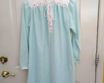 Vintage Natori Long Sleeve Nylon Nightgown Size M Medium Knee Length