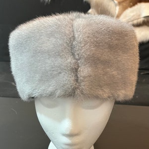Silver Blue Ranch Mink Fur Hat Size L Silk Lining