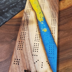 River Cribbage Board