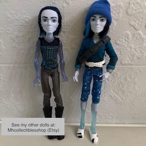 Monster High  InvisiBilly Dolls