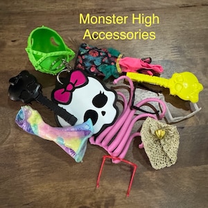 Monster High Dolls Clothing Accesories and more