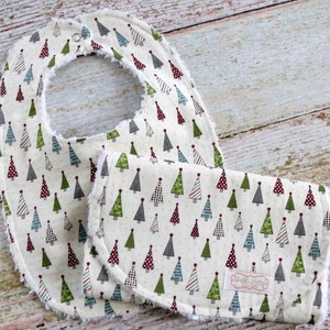 Holiday Baby Bib and Burp Cloth Set Christmas Bib and Burp Set Christmas Tree Bib and Burp Set Baby's First Christmas Baby Xmas Gift image 2