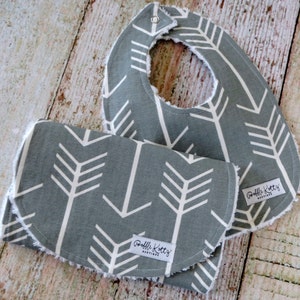 Arrow Bib and Burp Cloth Set - Tribal Bib and Burp Cloth Set - Chenille Bib and Burp Cloth - Native Bib and Burp Cloth - Baby Shower Gift