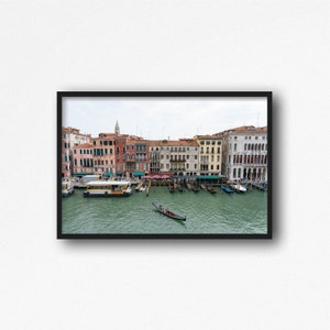 Digital Download. Venice Italy Photo. Rialto Grand Canal. Gondola Vaporetto Boats Architecture Venezia Travel Photography. Instant Download.