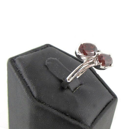 Vintage Garnet 2 Stone Ring - image 5