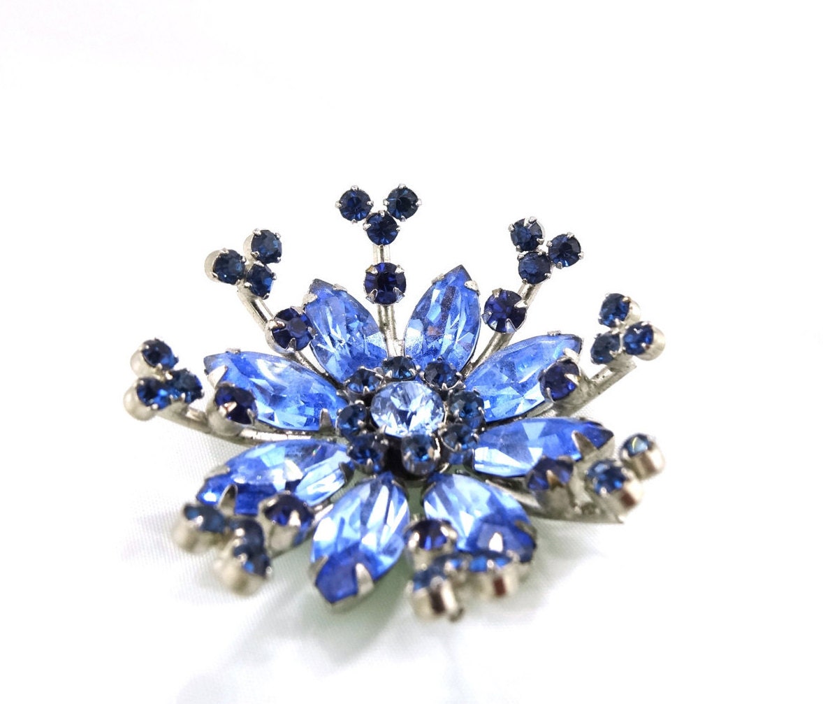 Vintage Blue Flower Brooch - Etsy