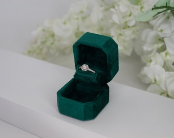 Emerald Color Luxury Handmade Keepsake Velvet Ring Box  Single Slot Engagement Wedding Proposal Presentation Jewelry Ring Box