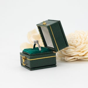 Mini scatola per anelli quadrata verde di lusso in stile antico, portagioie in stile vittoriano, scatola per anelli di nozze per presentazione di fidanzamento