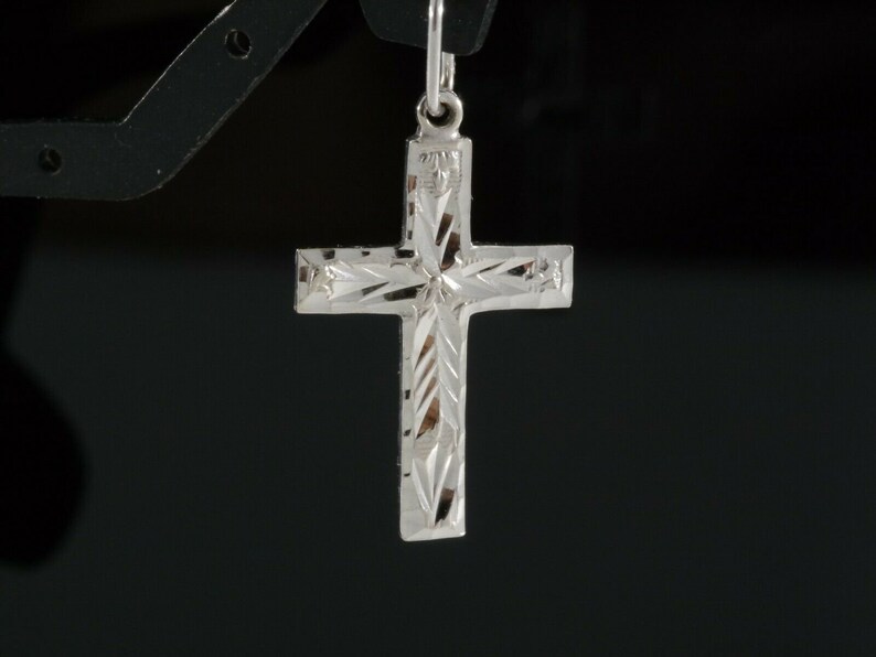 Estate Vintage 10k White Gold Laser Cut Unisex Cross Charm Pendant No Chain