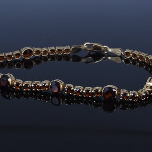 Natural Round Brilliant Garnet 14k Yellow Gold Tennis Line Bracelet 8.5 CTW