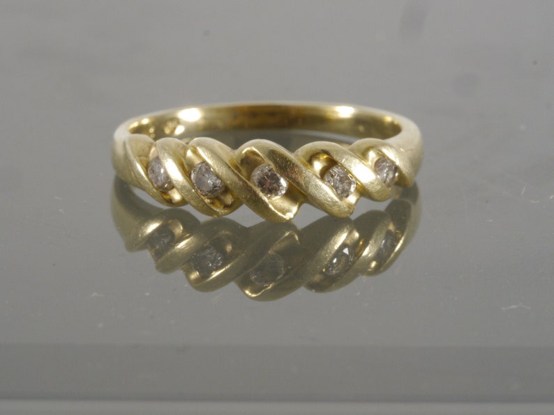 Vintage Estate 14k Yellow Gold Brushed Ribbon Twist Diamond Anniversary Band
